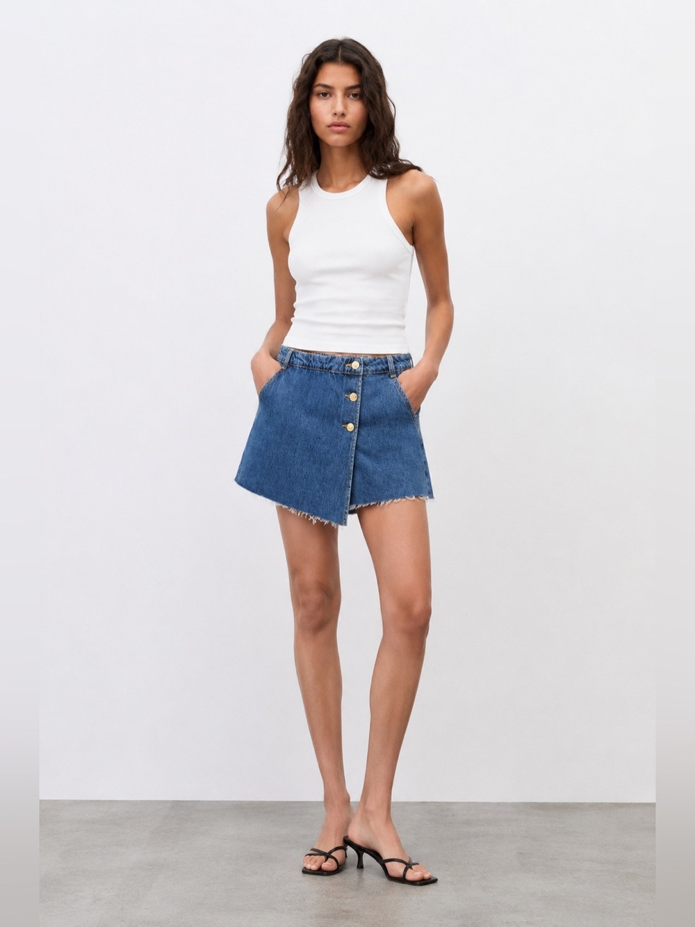 Zara frayed hem 100% cotton mini denim skort